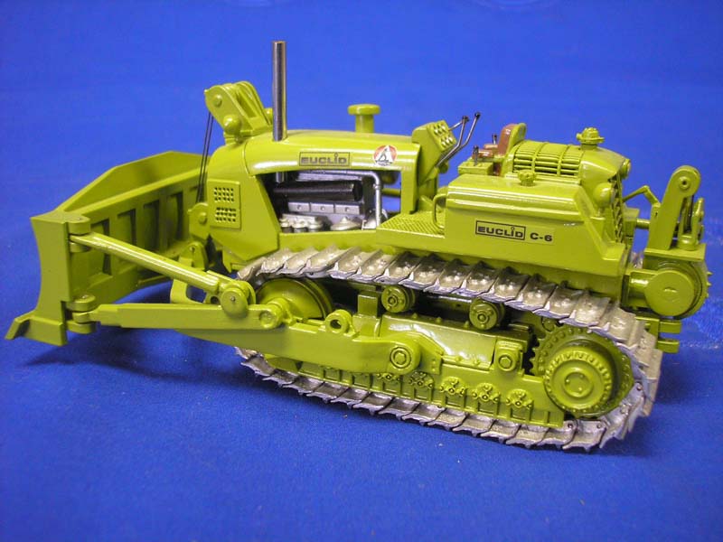 EMDM019 Euclid C-6 Dozer