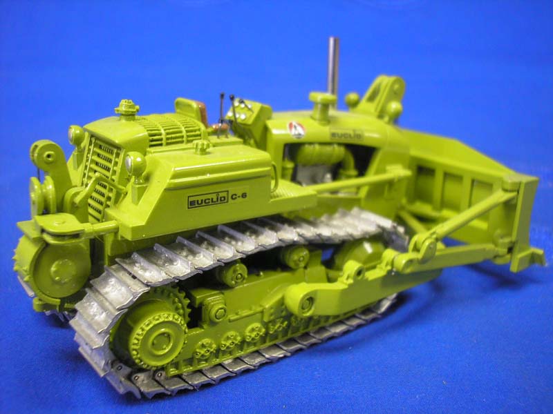 EMDM019 Euclid C-6 Dozer