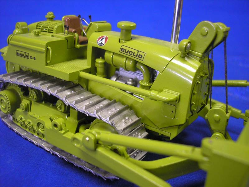 EMDM019 Euclid C-6 Dozer